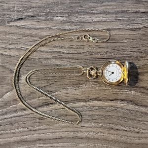 Vintage Eddie Bauer Ladies Lockett Necklace Watch